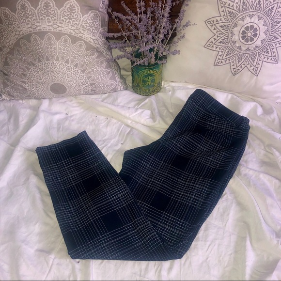 OLD NAVY - SZ 10 DK. BLUE/WHITE PIXIE PANTS - Picture 7 of 8